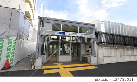 東京メトロ副都心線の西早稲田駅エレベーター専用口 東京メトロ副都心線の西早稲田駅エレベーター専用口 124753011