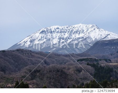 内海乢からみる2025年春の大山 124753694