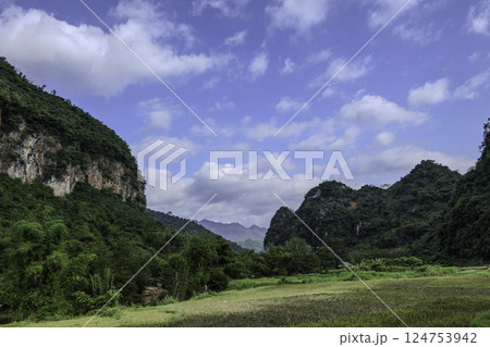 Vietnam, Hoa Binh Province, Mai Chau Valley Vietnam, Hoa Binh Province, Mai Chau Valley 124753942