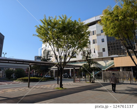 駅前 124761137