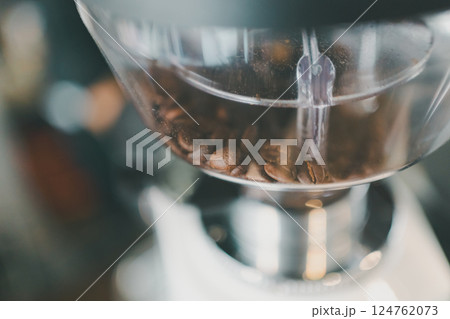 coffee shop coffee shop 124762073