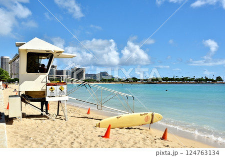 美しい海とビーチ 124763134