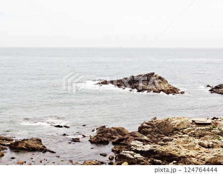 a sea scene of waves 124764444