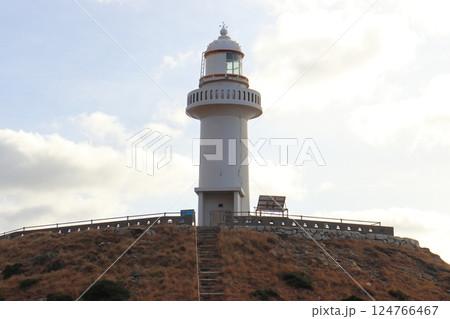 五島列島福江島の大瀬崎灯台（長崎県五島市） 124766467