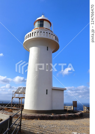 五島列島福江島の大瀬崎灯台(長崎県五島市) 五島列島福江島の大瀬崎灯台(長崎県五島市) 124766470