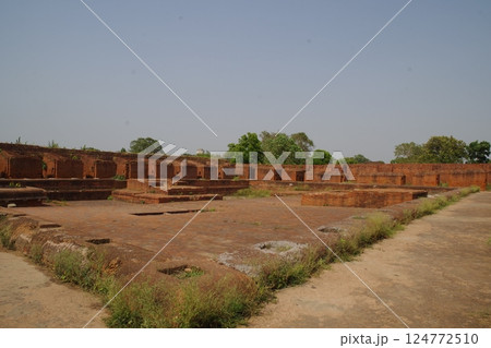 インド 世界遺産ビハール州ナーランダーのマハーヴィハーラ考古遺跡 インド 世界遺産ビハール州ナーランダーのマハーヴィハーラ考古遺跡 124772510