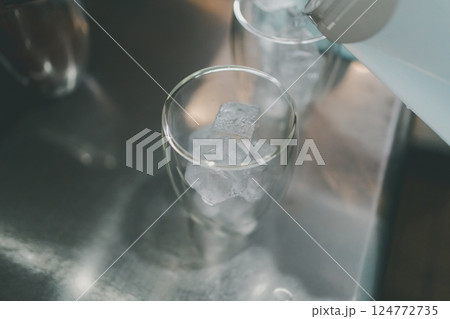 coffee shop coffee shop 124772735