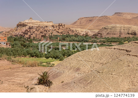 High angle view of th city of Ait Benhaddou, Morocco. High angle view of th city of Ait Benhaddou, Morocco. 124774139