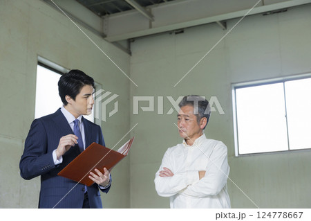 不動産内見イメージ　工場や倉庫 124778667