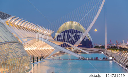 Stunning day-to-night timelapse of Valencia's City of Arts and Sciences, Spain. Stunning day-to-night timelapse of Valencia's City of Arts and Sciences, Spain. 124781939