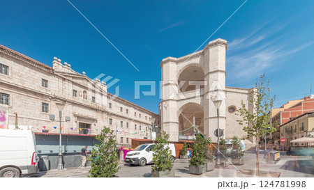 Church of San Benito el Real timelapse in Valladolid, Spain 124781998