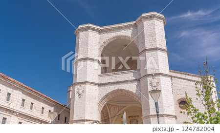 Church of San Benito el Real timelapse in Valladolid, Spain 124782004