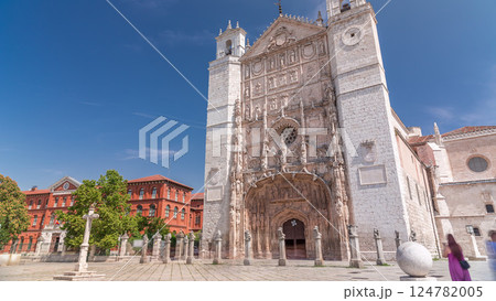 San Pablo Church in Valladolid with detailed facade and twin towers timelapse 124782005
