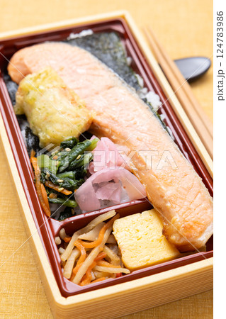 おいしい鮭の西京焼き おいしい鮭の西京焼き 124783986