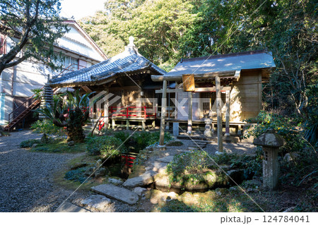 最御崎寺の聖天堂と護摩堂 最御崎寺の聖天堂と護摩堂 124784041