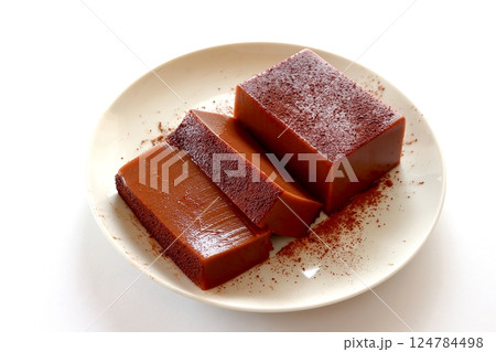 四角い手作りチョコレートプリン 124784498