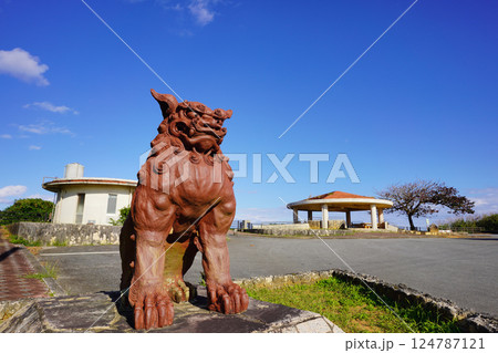 宮古島のシーサー 124787121