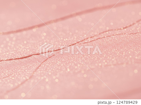 繊細なラメの入ったピンク系のフェイスパウダーの表面（AI生成画像） 124789429