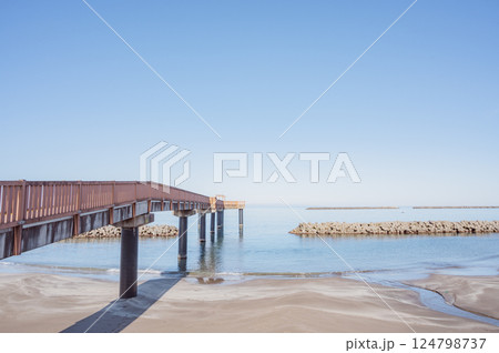 新潟 夕凪の橋(出雲崎町) 新潟 夕凪の橋(出雲崎町) 124798737
