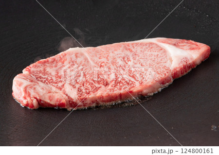 国産黒毛和牛　鉄板　焼きはじめ 124800161