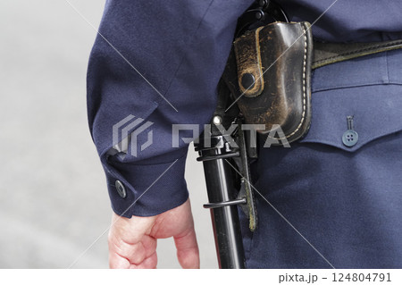警察官の装備 124804791