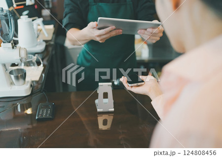 coffee shop coffee shop 124808456