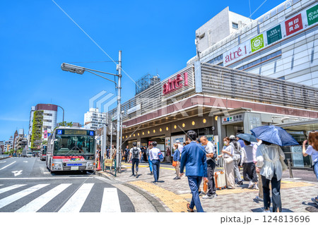 東京都品川区の都市風景 目黒駅 東京都品川区の都市風景 目黒駅 124813696