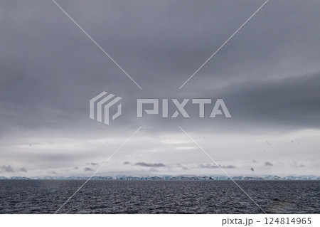 Antarctic landscape near Lavoisier island 124814965