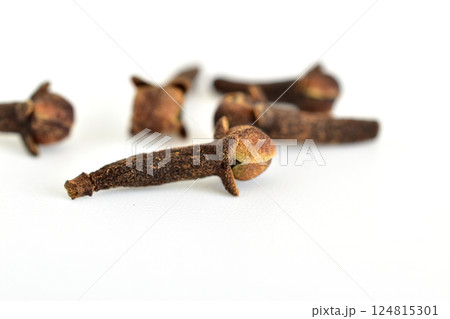 Aromatic spice dry cloves. 124815301