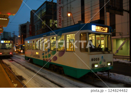 ［DY］冬の函館市電8000形 124824482