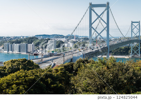 【北九州門司港 関門海峡と関門橋和布刈 第2展望台から】 【北九州門司港 関門海峡と関門橋和布刈 第2展望台から】 124825044