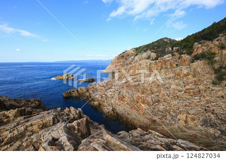 高知県土佐清水市　白碆灯台周辺の風景 124827034
