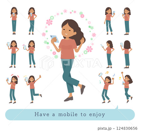 スマホを使って楽しむ褐色肌女性のセット スマホを使って楽しむ褐色肌女性のセット 124830656