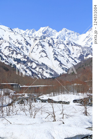 北アルプス後立山連峰 4月の不帰ノ嶮 北アルプス後立山連峰 4月の不帰ノ嶮 124831084