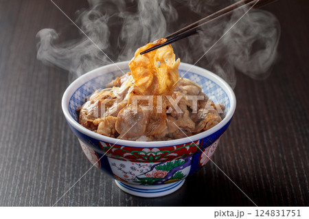 カルビ牛丼 124831751