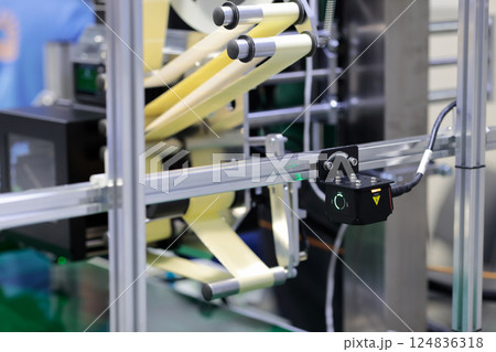 conveyor line with labeling machine and camera conveyor line with labeling machine and camera 124836318