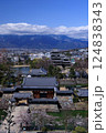 松本城と桜 124838343