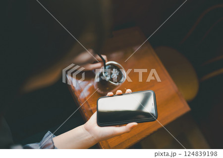 coffee shop coffee shop 124839198