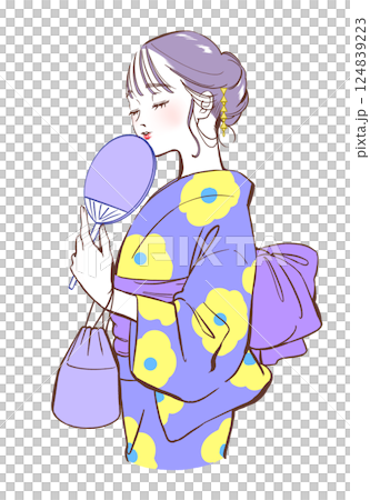 一個女人穿著浴衣 124839223