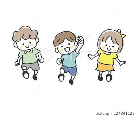 三人でならんで歩く子ども 124841128