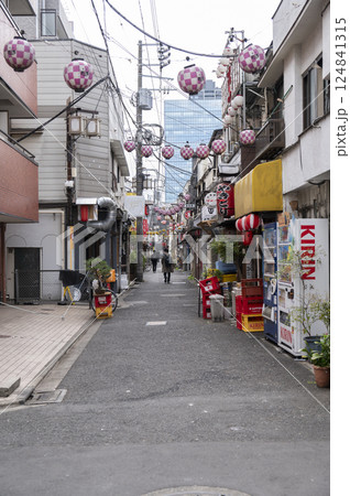 中野区昭和新道商店街 124841315