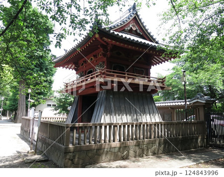 川越市の喜多院にある鐘楼門 124843996