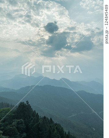 Beautiful Picture Of A Srilanka Mountains Beautiful Picture Of A Srilanka Mountains 124845489