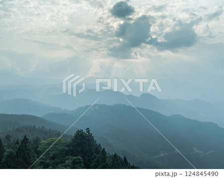 Beautiful Picture Of A Srilanka Mountains Beautiful Picture Of A Srilanka Mountains 124845490