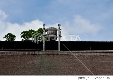 高野山　金剛峯寺　天水桶 124845830