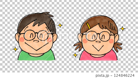 メガネをかける男の子と女の子 124846224