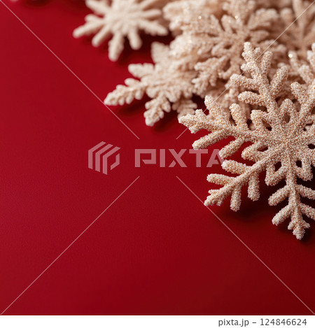 Merry Christmas, Happy New Year. Red background golden white Christmas snowflakes close up 124846624