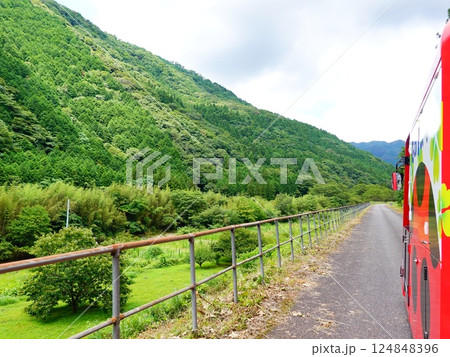 錦川鉄道「とことこトレイン」から眺める風景 錦川鉄道「とことこトレイン」から眺める風景 124848396