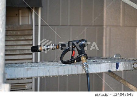 高圧洗浄用ガン エンジン式高圧洗浄機 外壁の洗浄 ハウスクリーニング 外壁塗装工事 高圧洗浄用ガン エンジン式高圧洗浄機 外壁の洗浄 ハウスクリーニング 外壁塗装工事 124848649