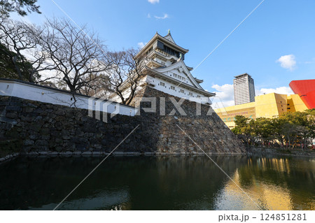 福岡県　北九州市　小倉城とリバーウォーク北九州 124851281